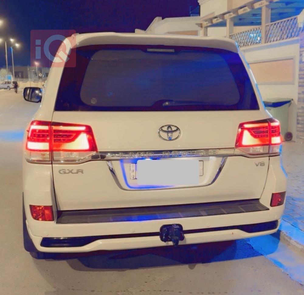 تويوتا لاندكروزر